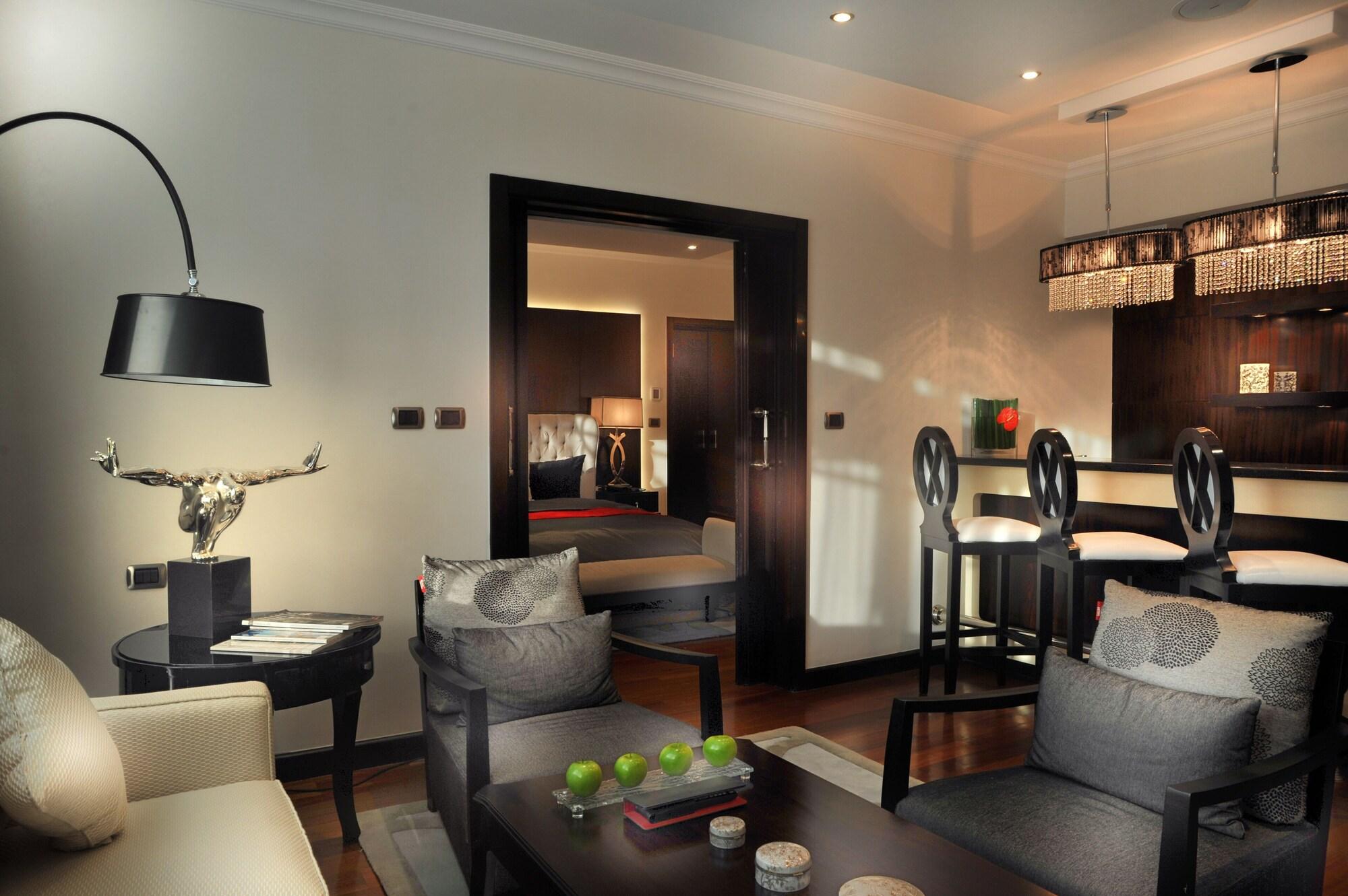 Sun City Hotel - The Gabriel Kairo Exterior foto A suite at the Mandarin Oriental, London