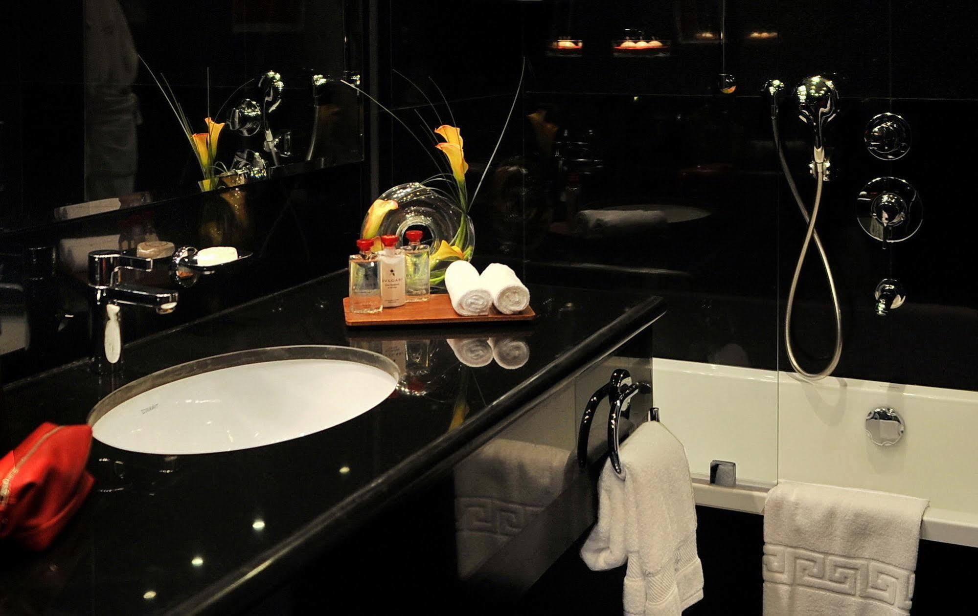 Sun City Hotel - The Gabriel Kairo Exterior foto Bathroom