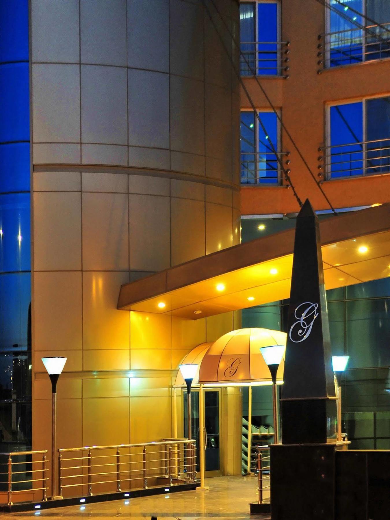 Sun City Hotel - The Gabriel Kairo Exterior foto Entrance